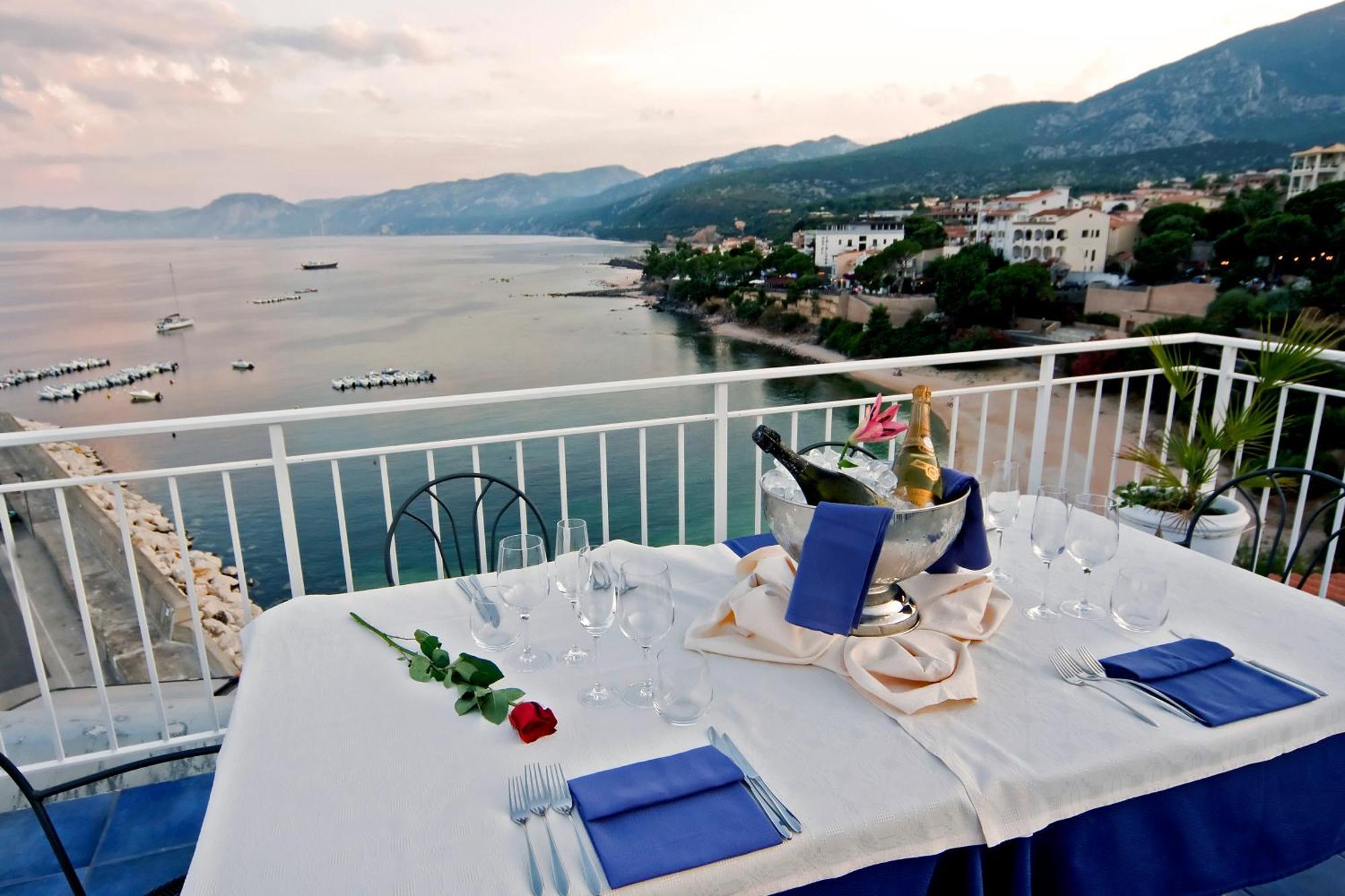 Bue Marino Hotel & Roof Lounge Cala Gonone Eksteriør billede